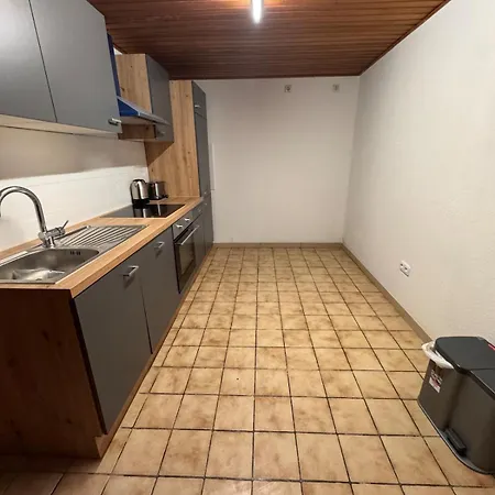 In Porz Am Rhein Mit Kompletter Kueche Appartement Keulen